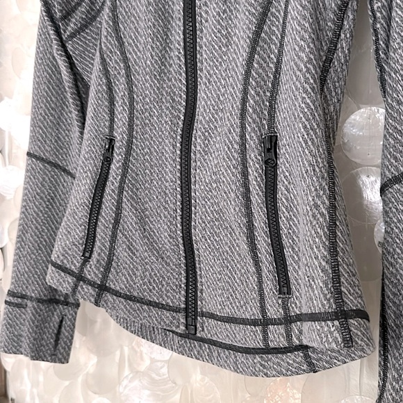 LULULEMON Define Hip-Length Jacket Women’s size 6 🩶🖤 Gray White Black - Picture 8 of 14